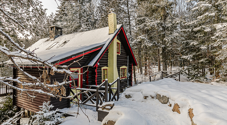 Renting a Cottage in the Laurentians in the Winter